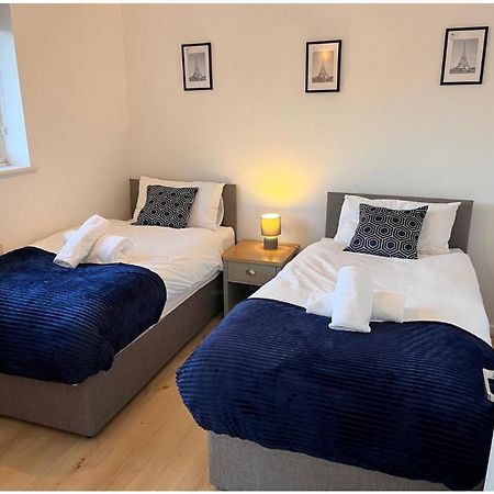 Kettering Service Accomodation 2Brh Freeparking Wifi Smart Tv Tea & Coffee Экстерьер фото