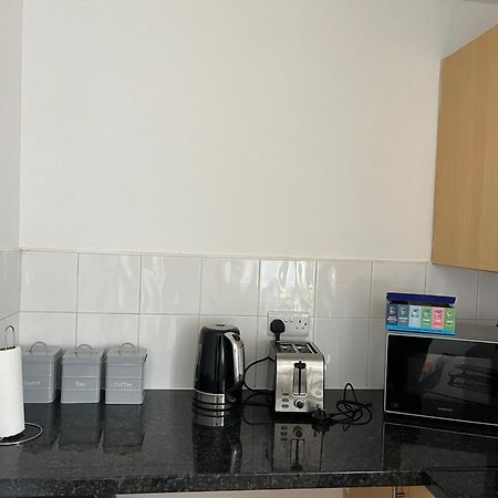 Kettering Service Accomodation 2Brh Freeparking Wifi Smart Tv Tea & Coffee Экстерьер фото
